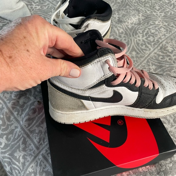 Retro high Air Jordans - Picture 9 of 9